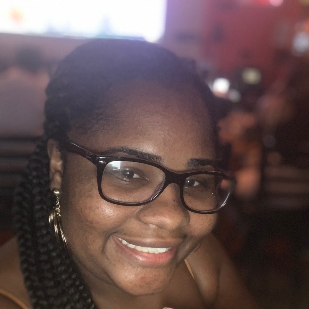 Meet your Posher, Tmyra